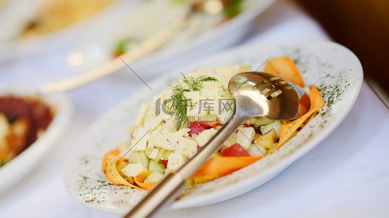 宝宝零食新选择：无糖饼干，健康又美味